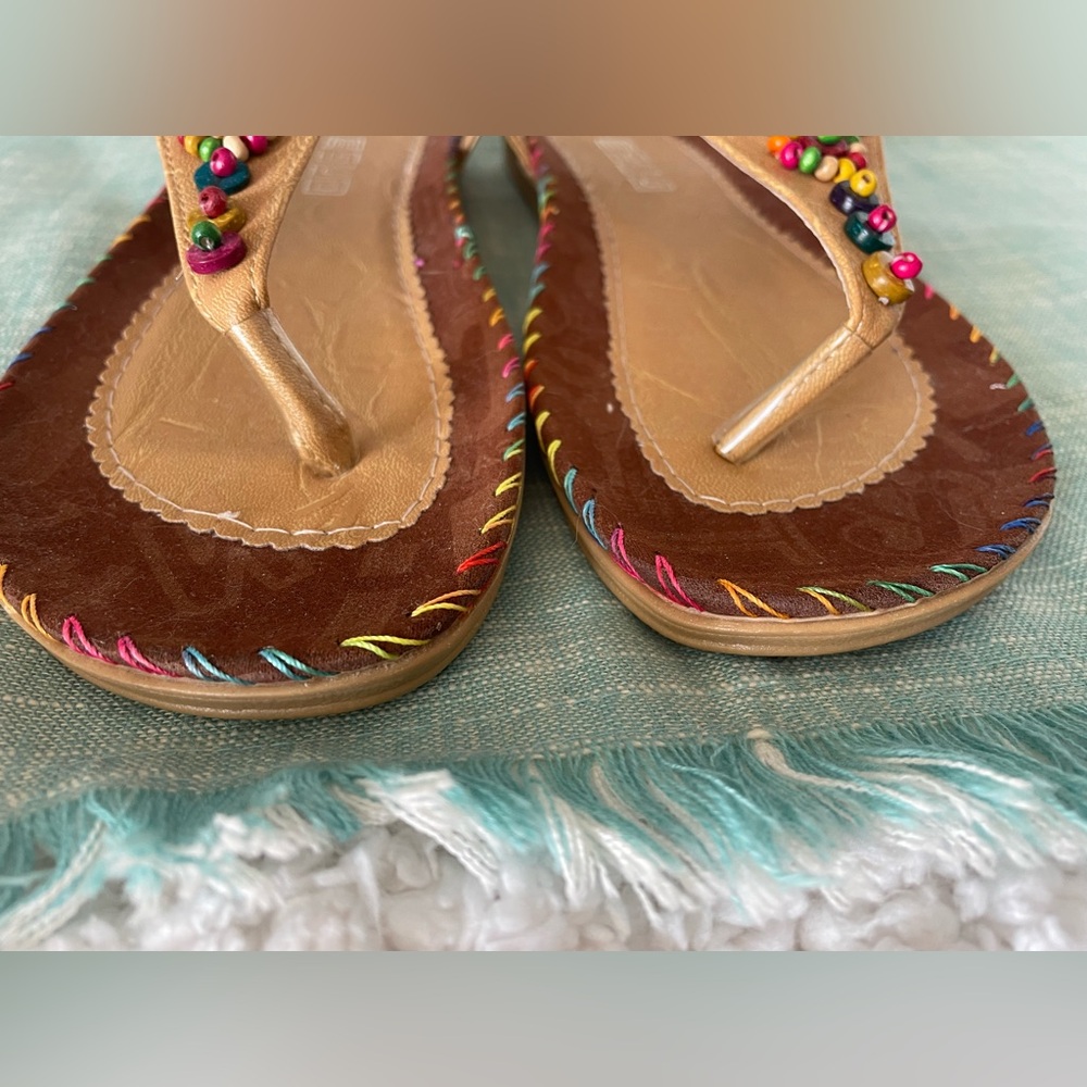EGUO Tan Sandals with Beaded Straps NWOT - Picture 4 of 6